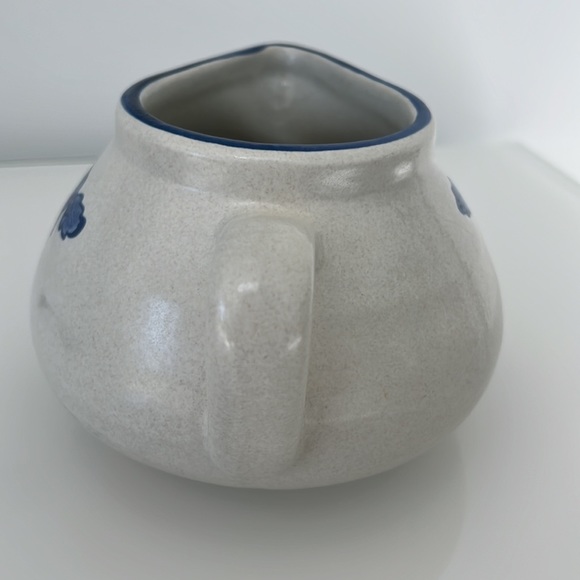 Pfaltgraff Yorktowne Gravy Boat Large Milk Creamer Blue Flowers - Picture 3 of 9